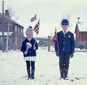 Os Øvre, Øvergård, Gamle Bilder